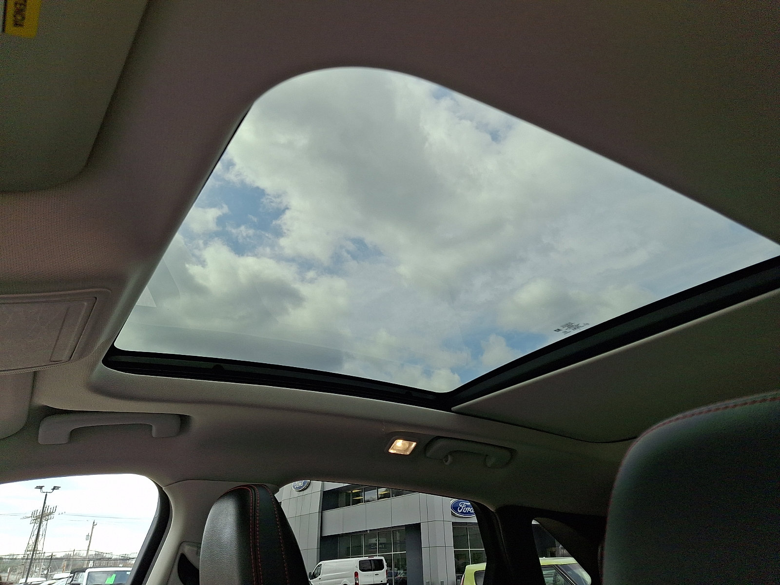 Certified 2022 Ford Escape SEL w/ SEL Stealth AWD Package image 14