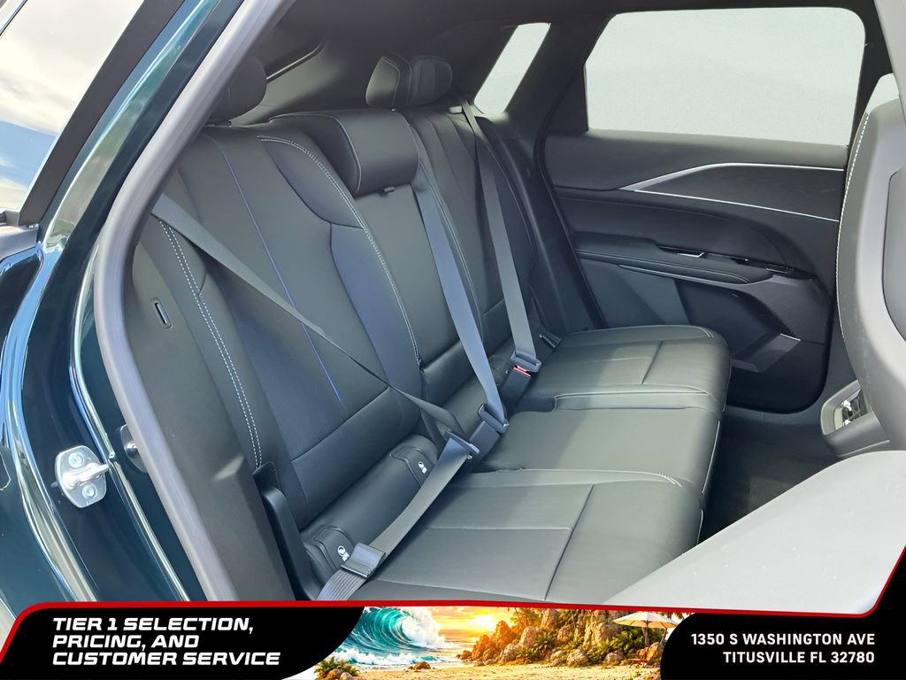 Used 2025 Cadillac Lyriq Luxury RWD image 18