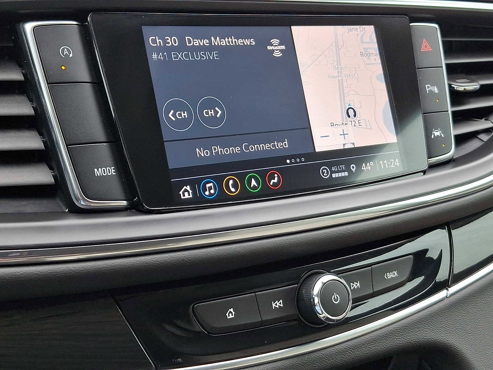 Certified 2022 Buick Enclave Premium w/ Surround and Sites Package image 27