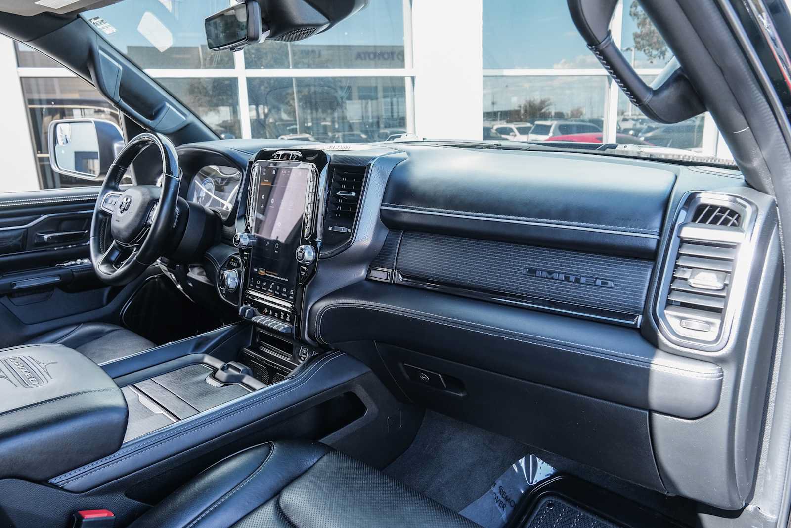 Used 2022 RAM 1500 Limited AWD/4WD image 29