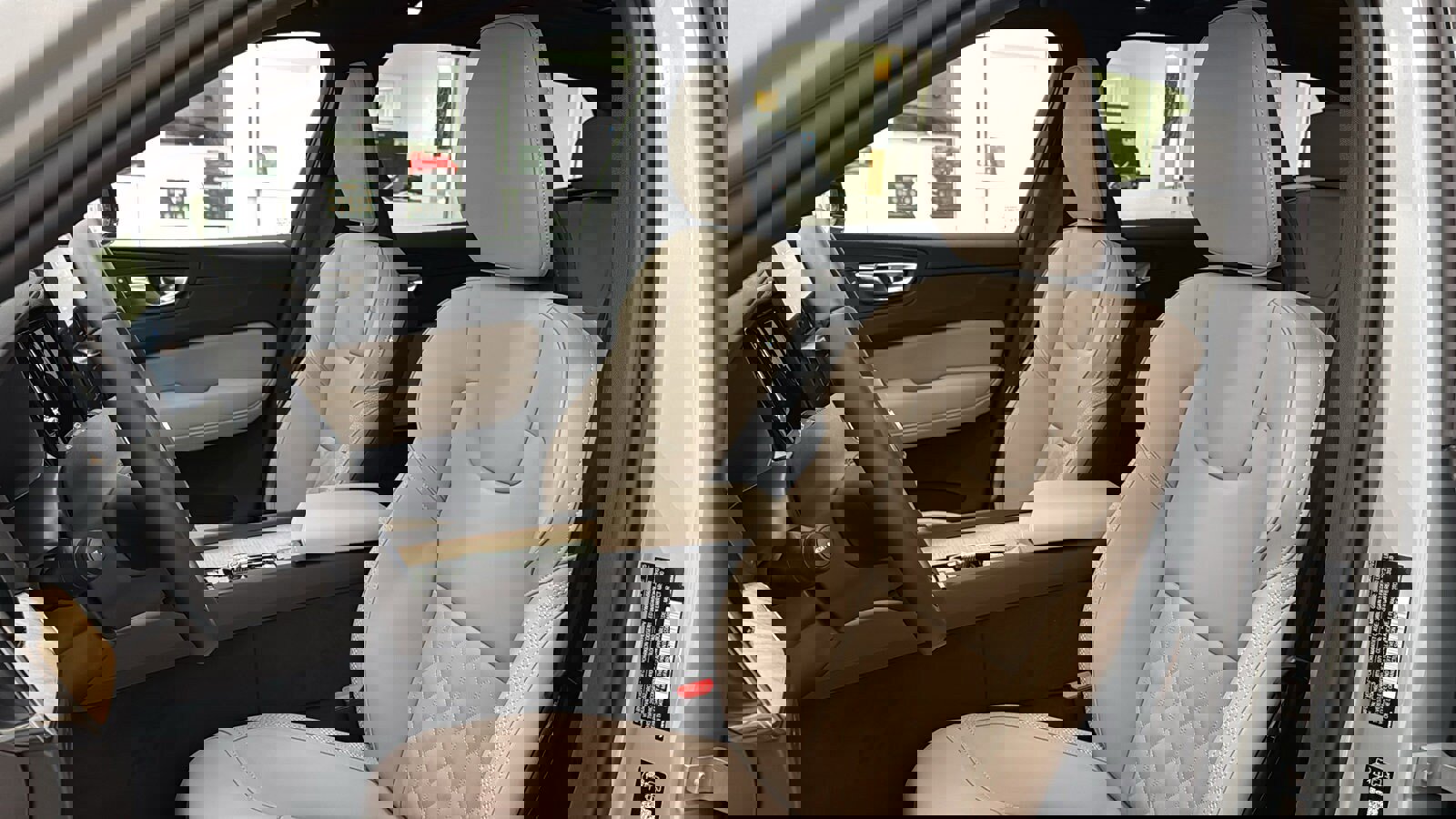 New 2026 Volvo XC60 T8 Plus w/ Protection Package Premier image 23