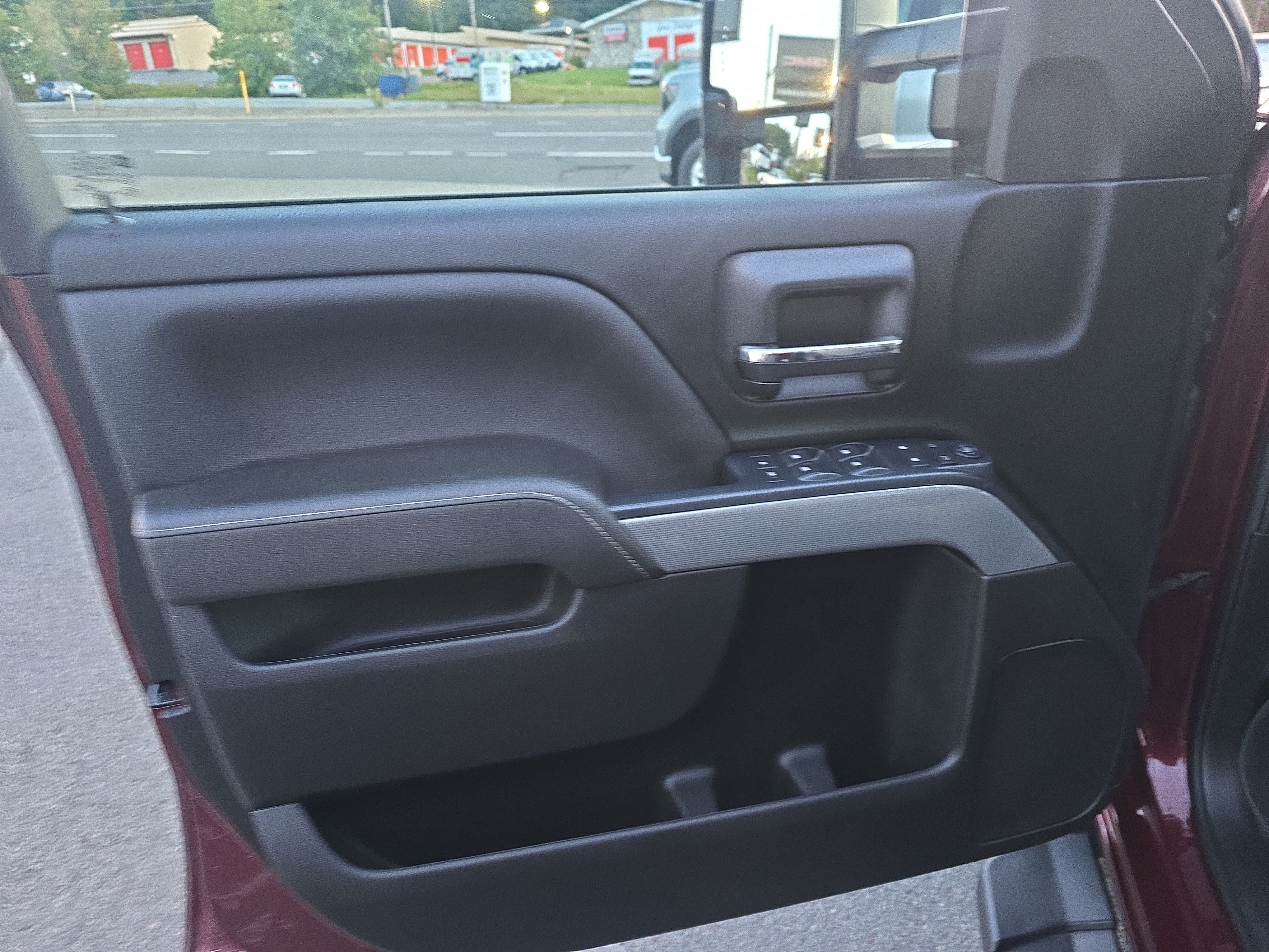 Used 2017 Chevrolet Silverado 2500 LT w/ LT Convenience Package AWD/4WD image 16