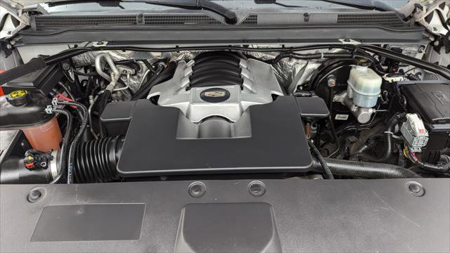 Used 2016 Cadillac Escalade ESV Premium image 31