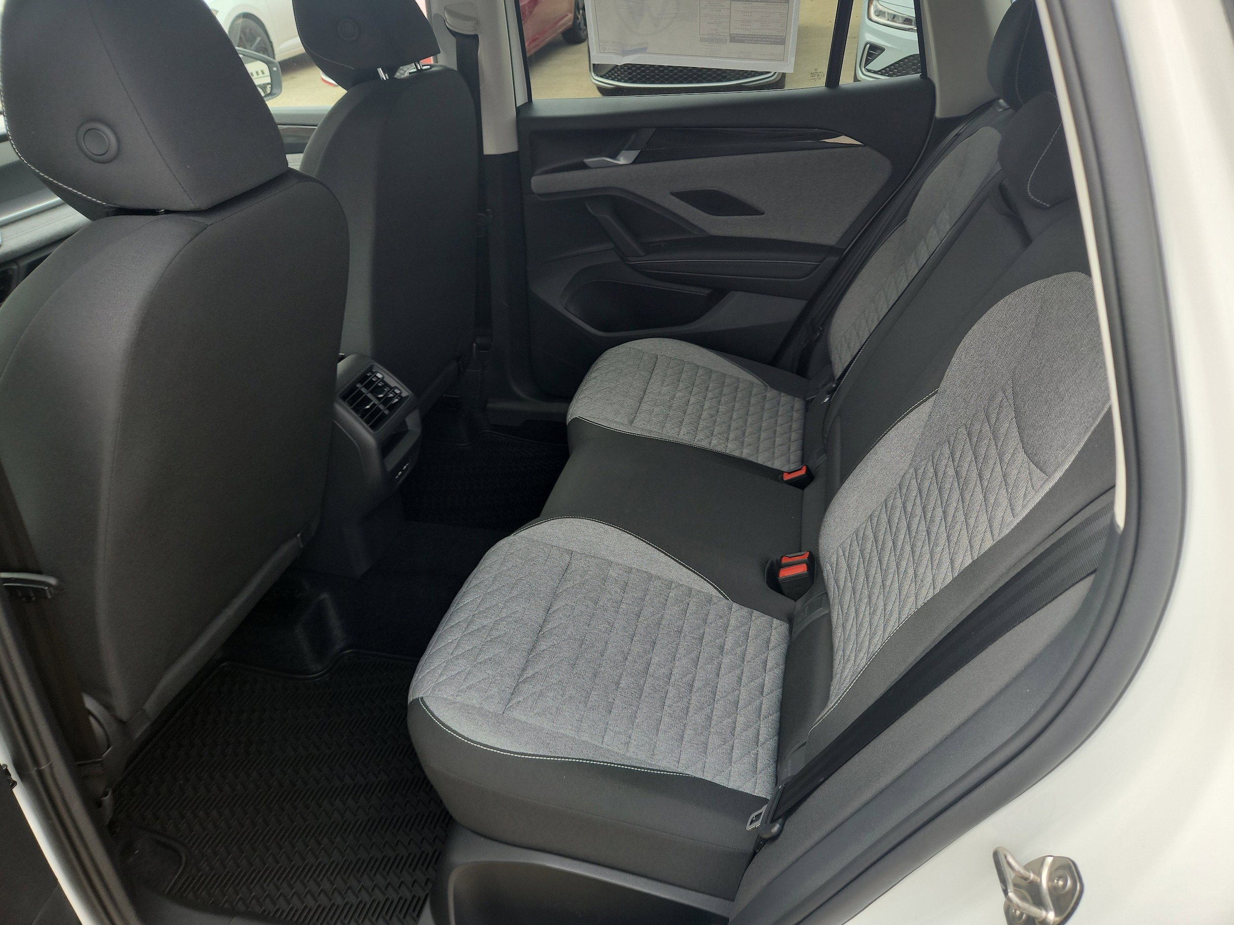 New 2026 Volkswagen Tiguan S AWD/4WD image 10