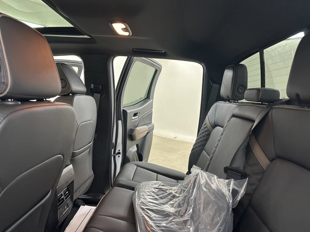 New 2026 GMC Canyon Denali AWD/4WD image 35