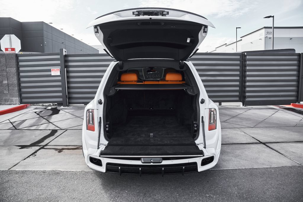 Used 2025 Rolls-Royce Cullinan AWD/4WD image 25