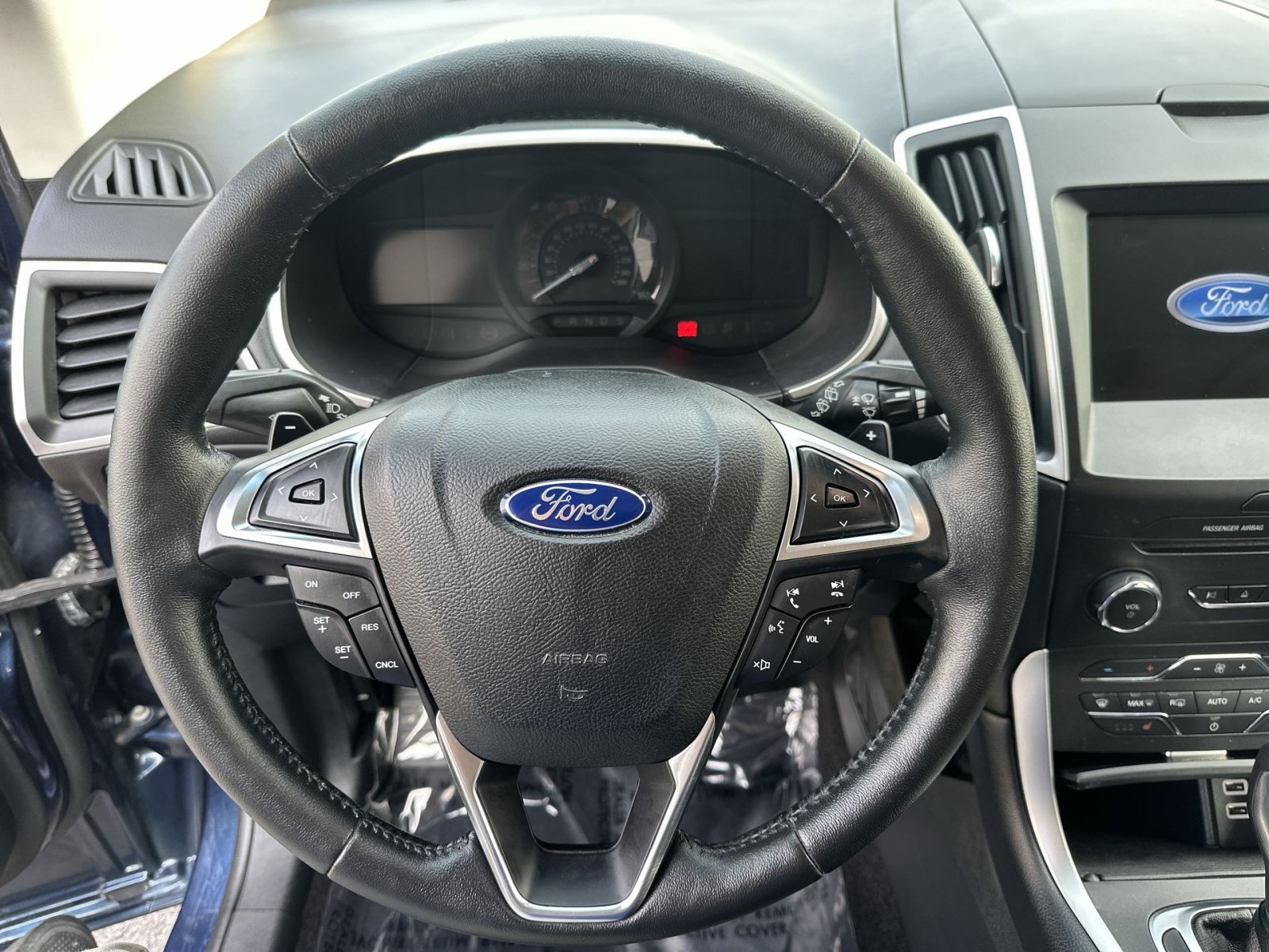 Used 2017 Ford Edge SEL w/ Equipment Group 201A AWD/4WD image 24