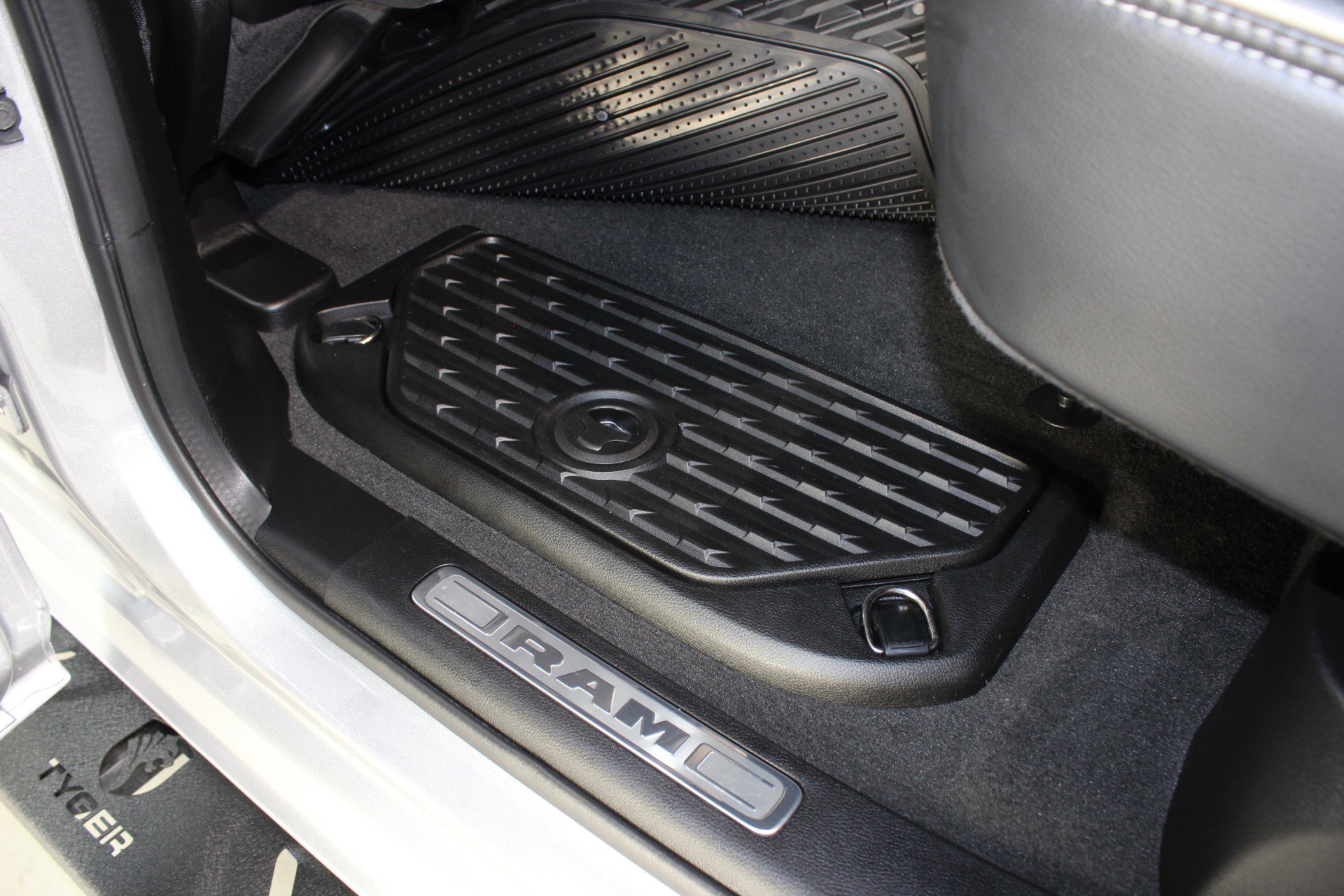 Used 2022 RAM 1500 Laramie image 41