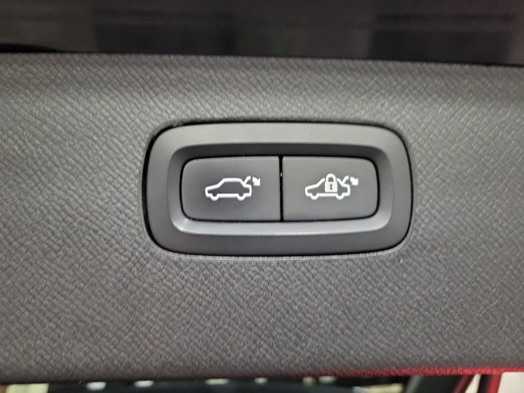 Used 2020 Volvo XC90 T8 Inscription image 32