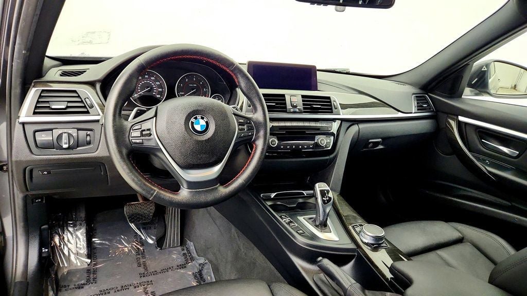 Used 2018 BMW 328d xDrive Wagon AWD/4WD image 13