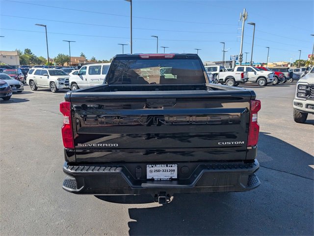 Used 2025 Chevrolet Silverado 1500 Custom image 5