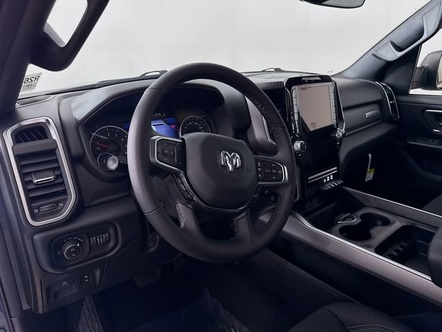 New 2026 RAM 1500 4x4 Crew Cab image 9