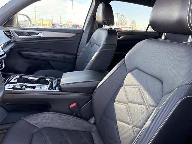 Certified 2024 Volkswagen Atlas Cross Sport SE image 13