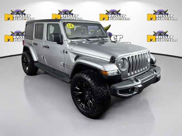 Used 2018 Jeep Wrangler Unlimited Sahara w/ Dual Top Group AWD/4WD image 3