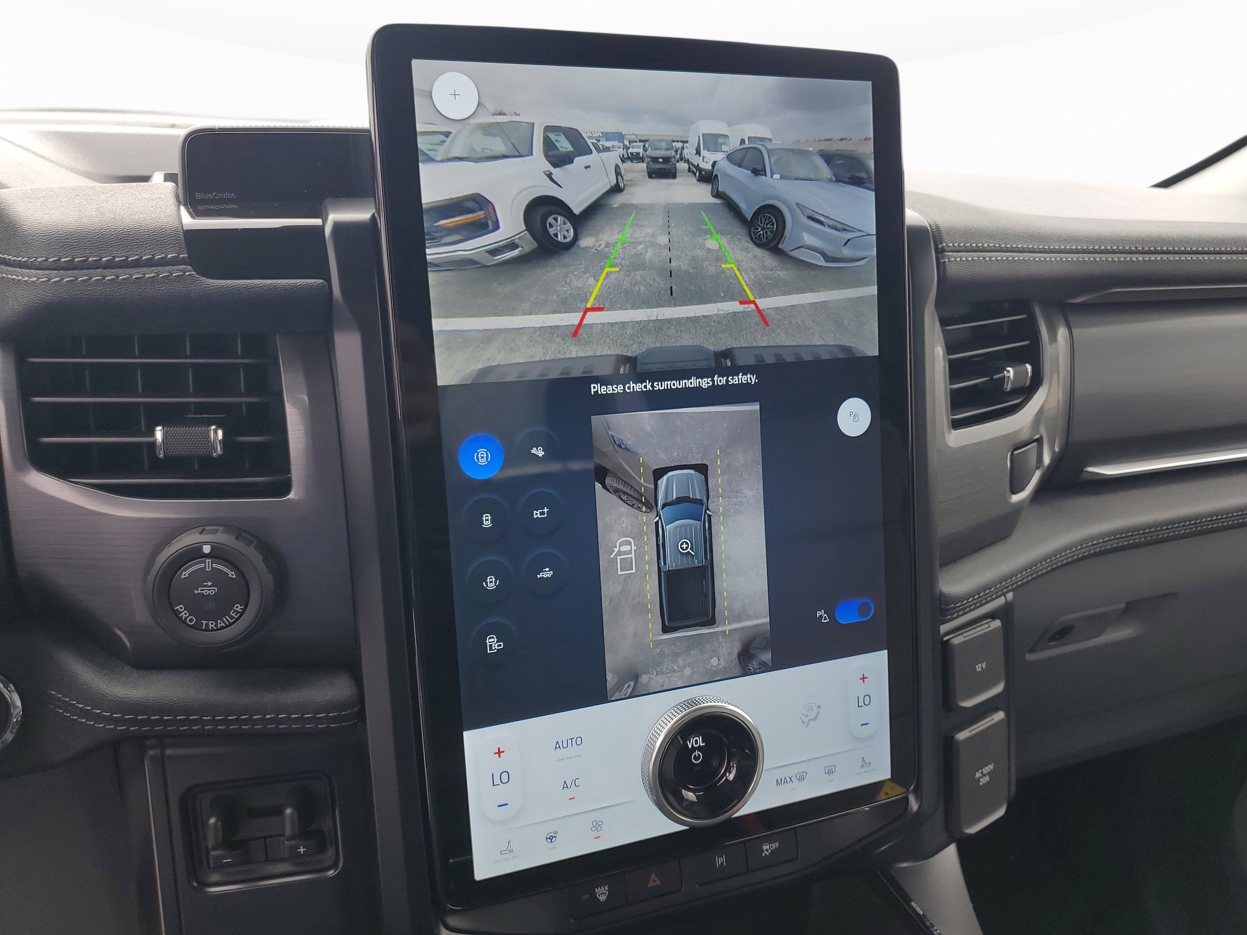 New 2025 Ford F150 Lightning Flash AWD/4WD image 20