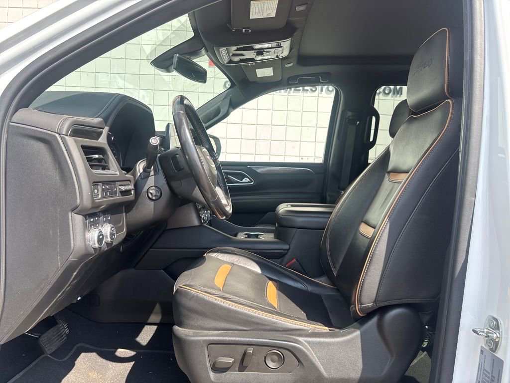 Used 2021 GMC Yukon XL AT4 w/ Rear Media and Nav Package image 3