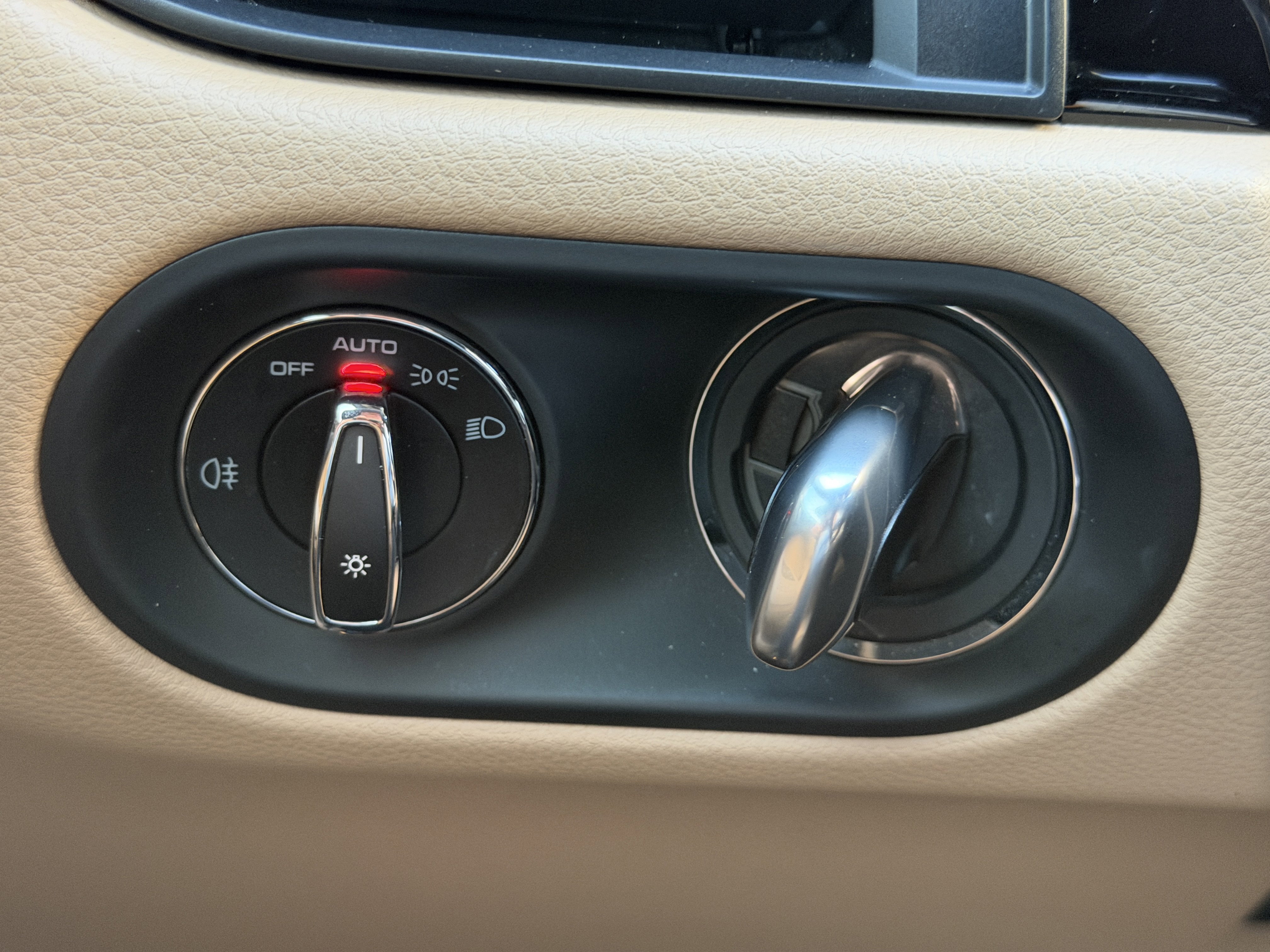 Certified 2022 Porsche Macan image 34