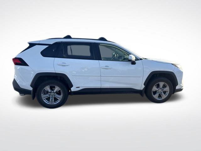 Used 2022 Toyota RAV4 XLE w/ Convenience Package AWD/4WD image 6