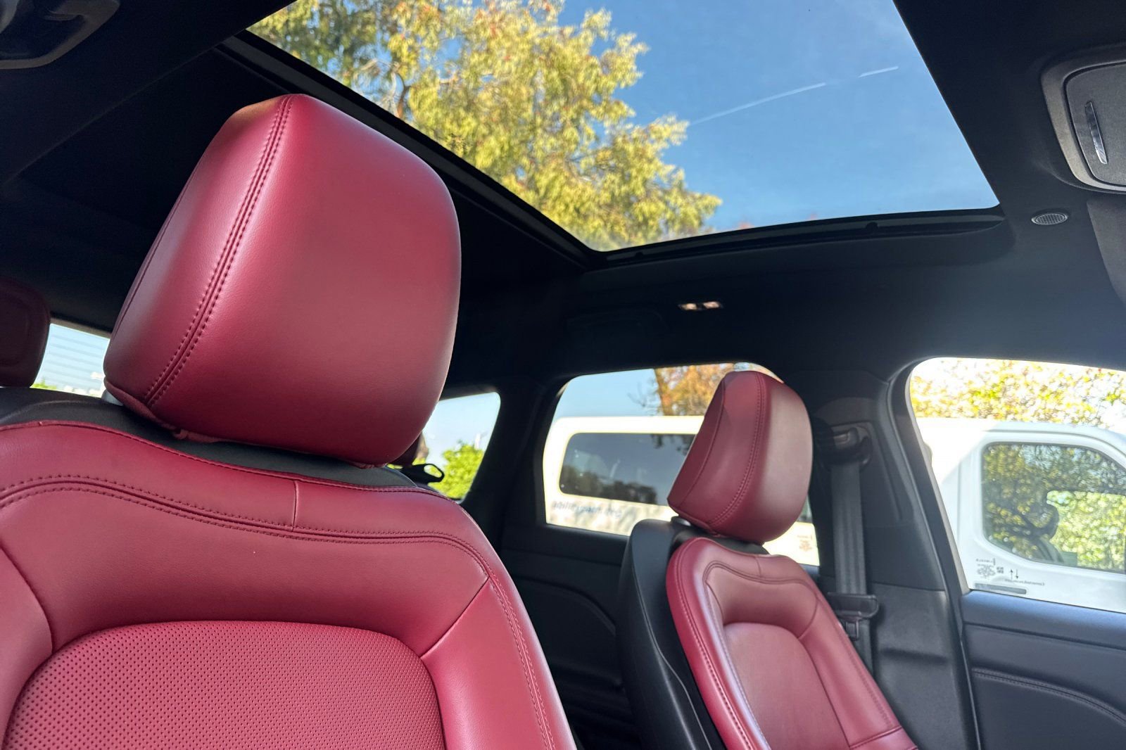 Certified 2025 Lincoln Corsair Grand Touring image 17