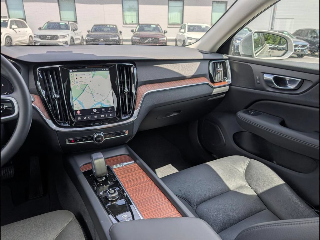 Certified 2025 Volvo V60 B5 Cross Country Plus AWD/4WD image 12