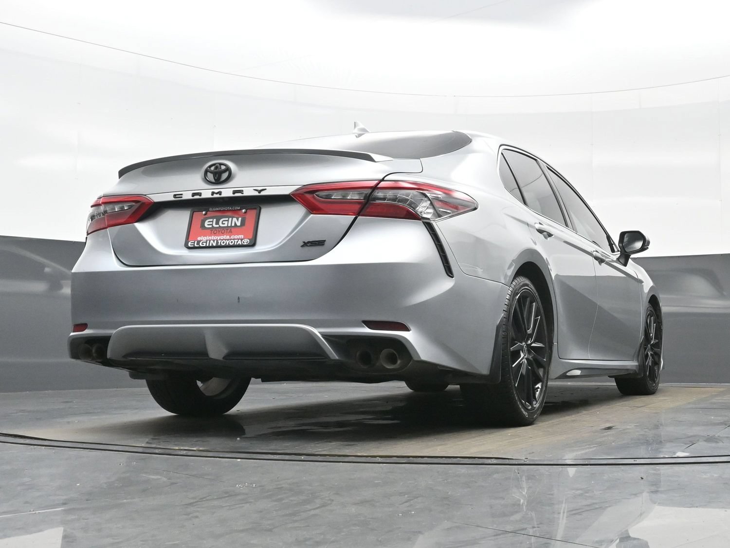 Used 2023 Toyota Camry XSE FWD image 33