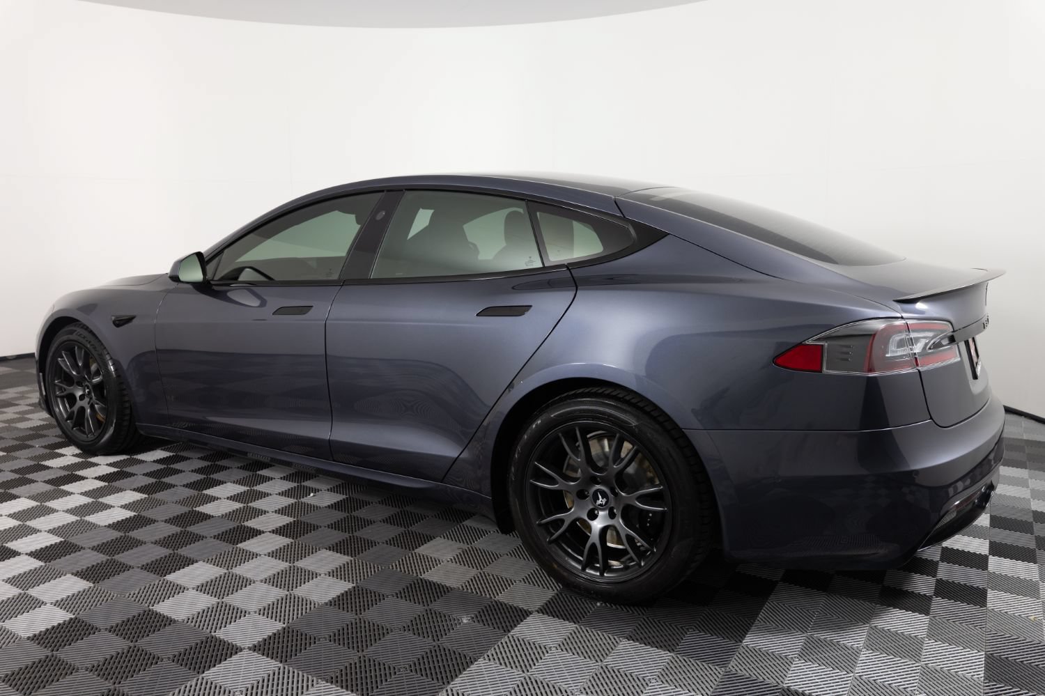 Used 2021 Tesla Model S Plaid AWD/4WD image 4