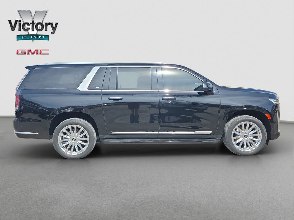 Used 2022 Cadillac Escalade ESV Premium Luxury image 18