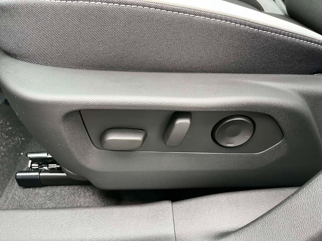 New 2026 Buick Envision Sport Touring AWD/4WD image 25