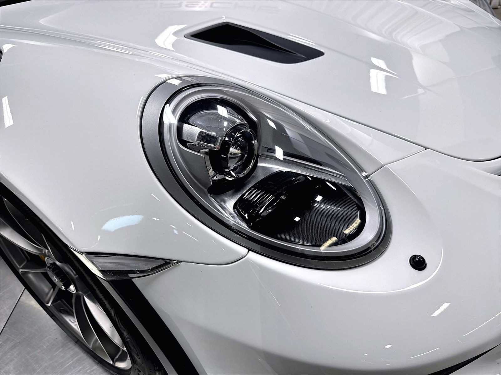 Used 2019 Porsche 911 GT3 RS RWD image 14