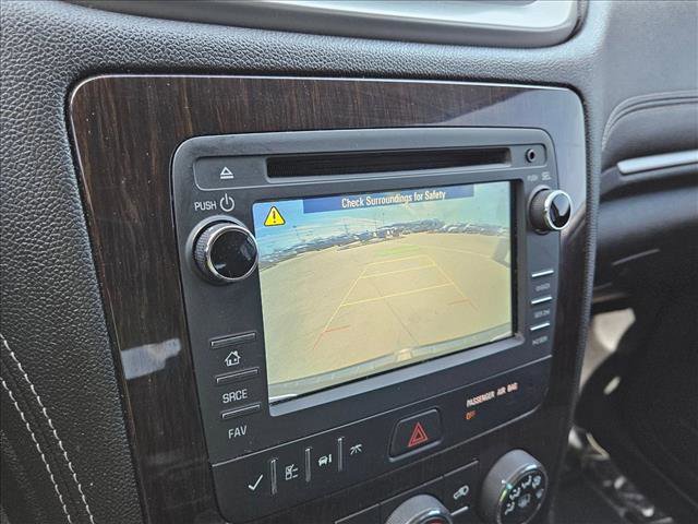 Used 2017 Chevrolet Traverse LT w/ Style and Technology Package image 14