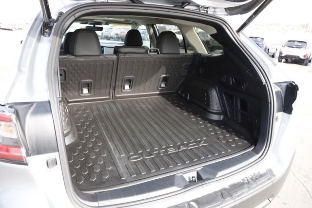 Certified 2025 Subaru Outback Onyx Edition image 7