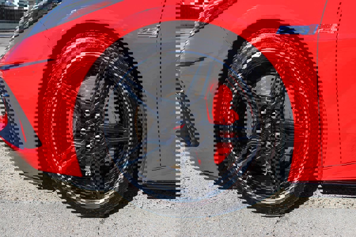 Used 2020 Chevrolet Corvette Stingray Premium Cpe w/ 3LT Preferred Equipment Group image 40