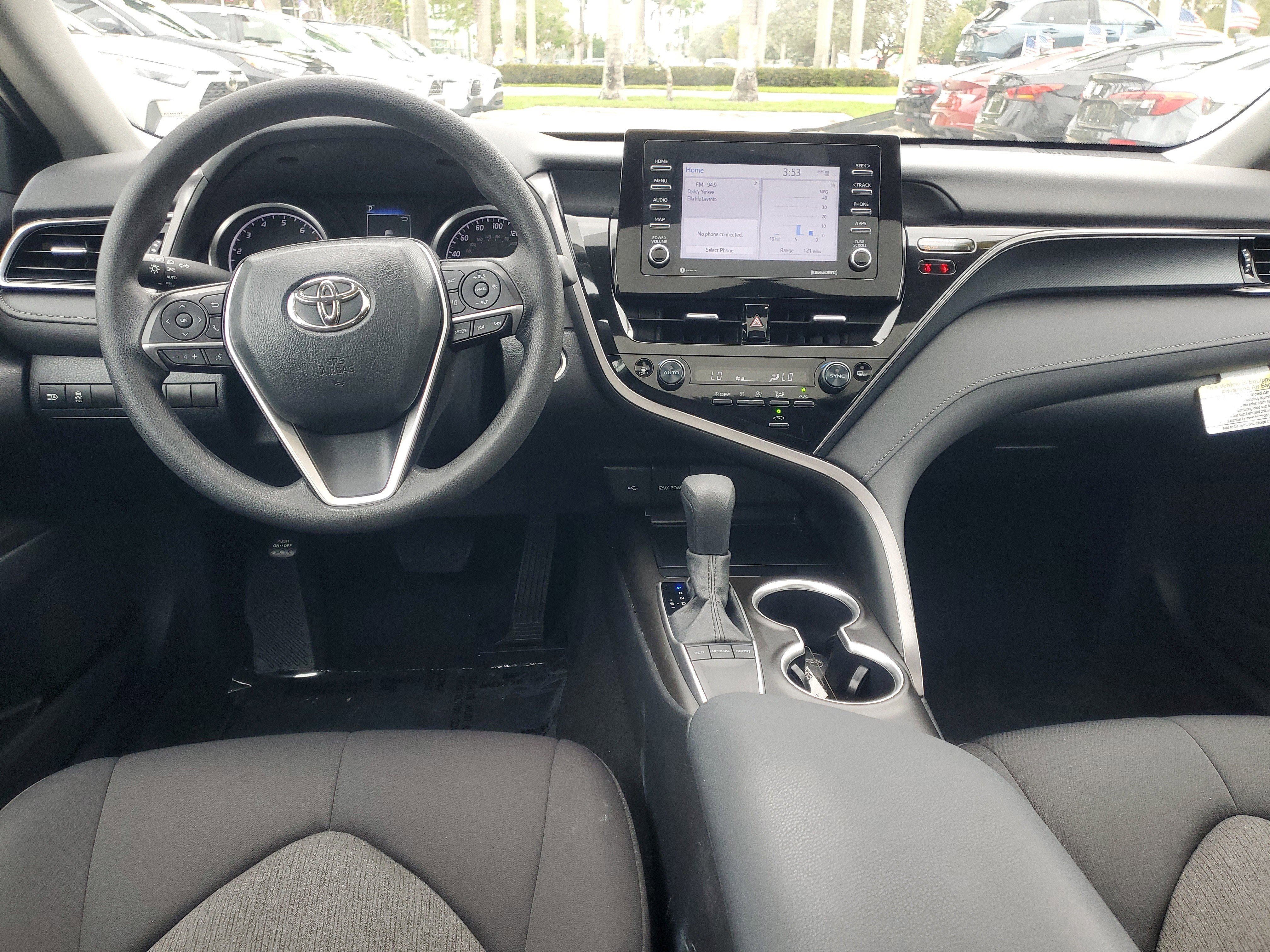 Used 2024 Toyota Camry LE w/ Convenience Package image 10