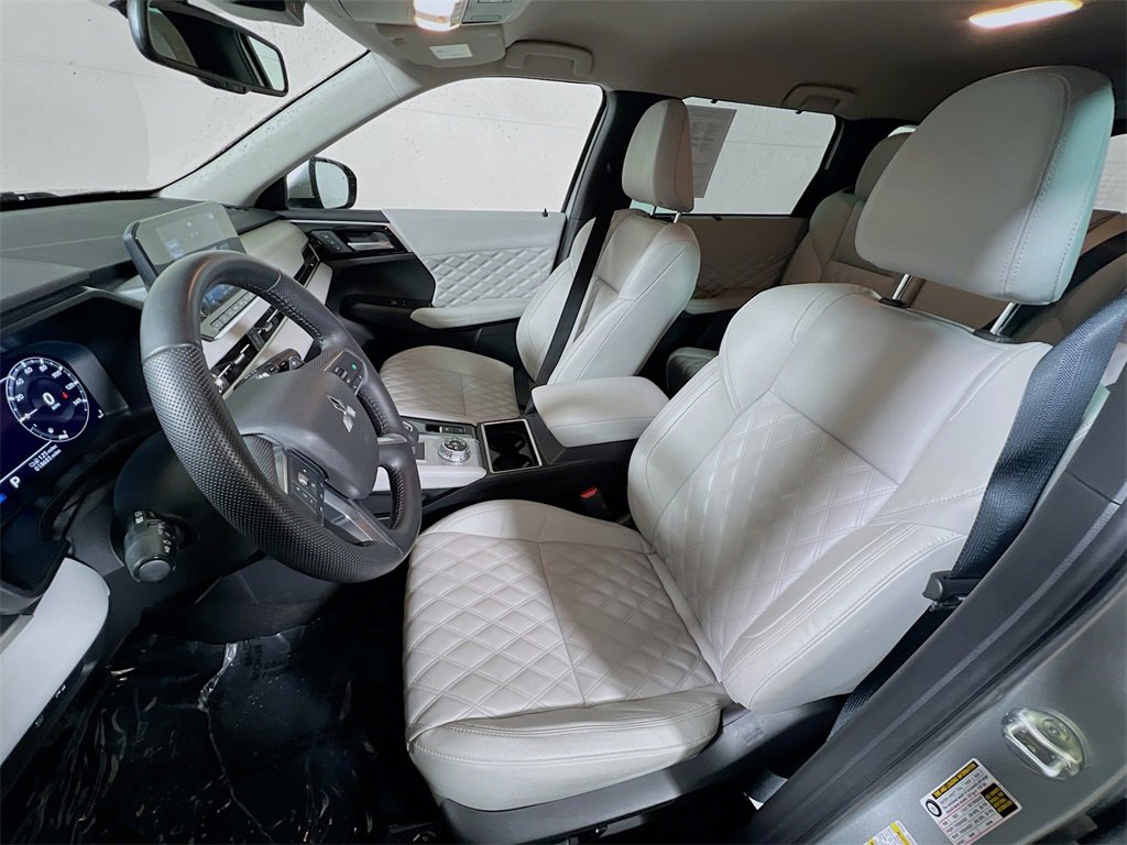 Used 2023 Mitsubishi Outlander SEL image 19