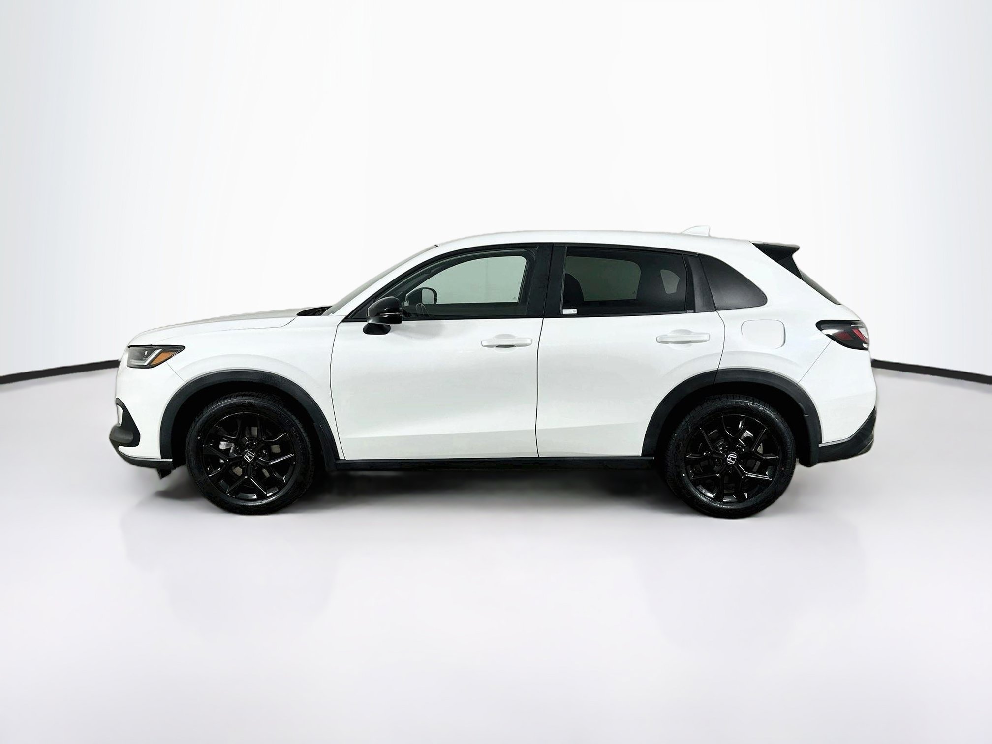Used 2024 Honda HR-V Sport image 4
