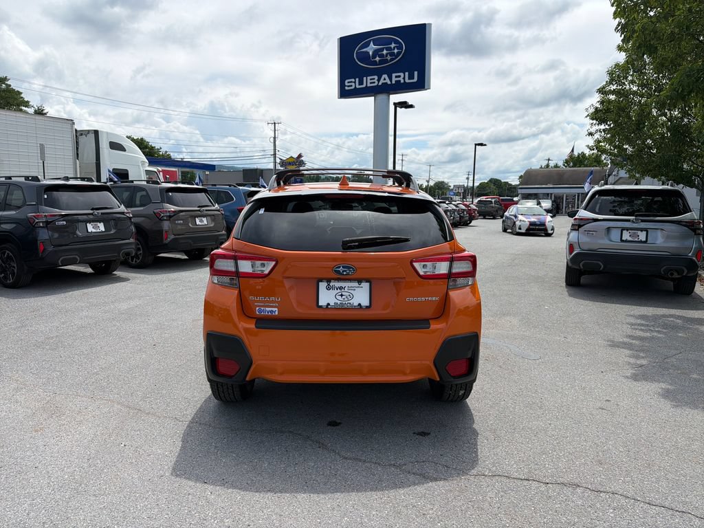 Used 2018 Subaru Crosstrek 2.0i Premium AWD/4WD image 11