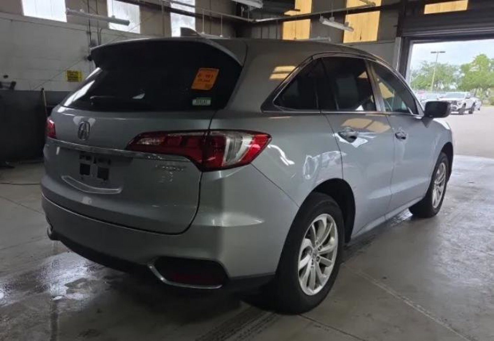 Used 2017 Acura RDX AWD w/ Technology Package image 3