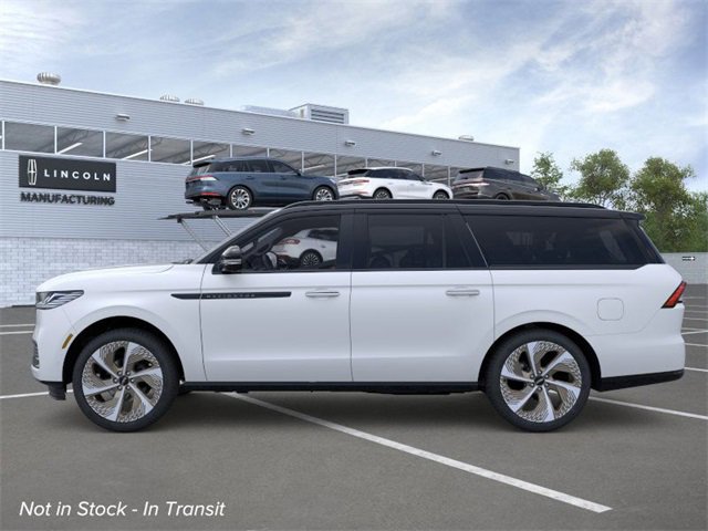 New 2025 Lincoln Navigator L Black Label w/ Black Label Special Edition image 3
