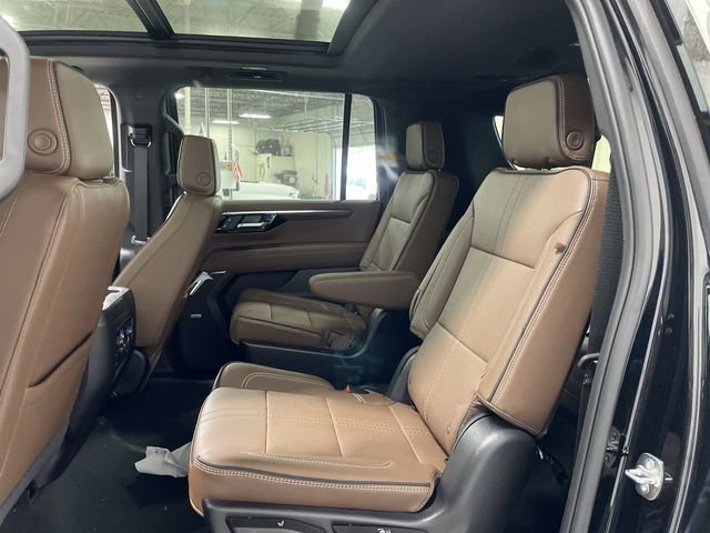 New 2026 Chevrolet Suburban High Country w/ Sun And Tow Package image 23