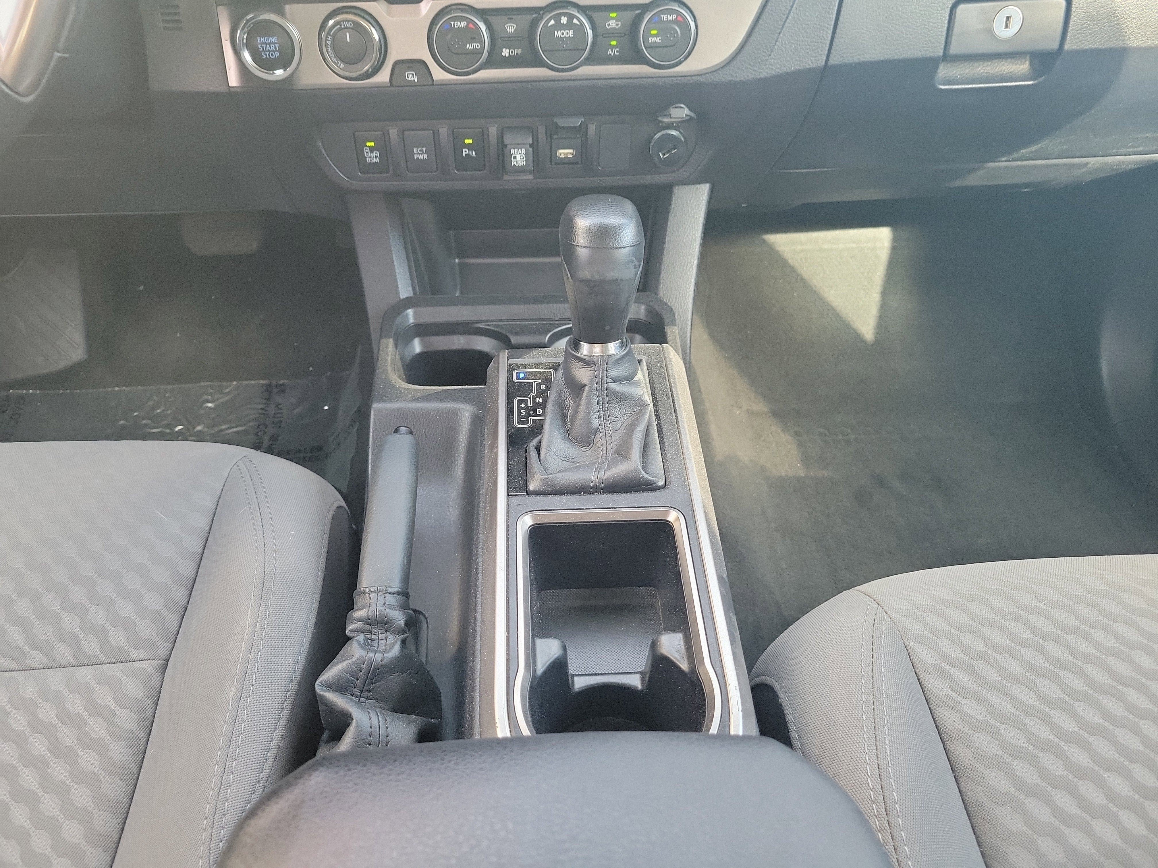 Used 2023 Toyota Tacoma SR5 AWD/4WD image 19