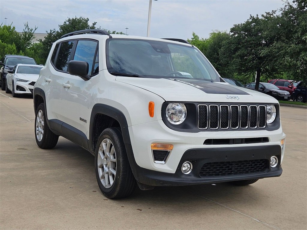 Used 2022 Jeep Renegade Latitude w/ Convenience Group image 2
