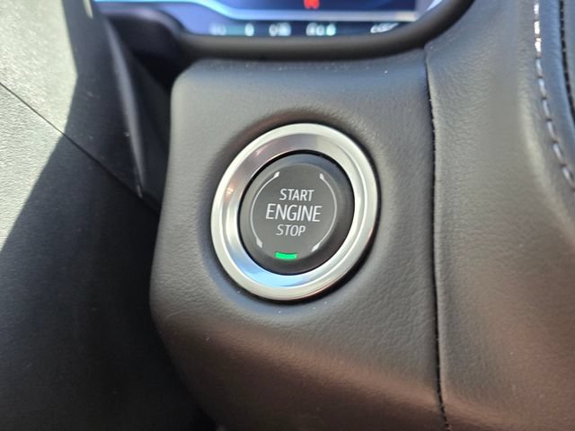 Used 2024 Chevrolet Suburban LT RWD image 41