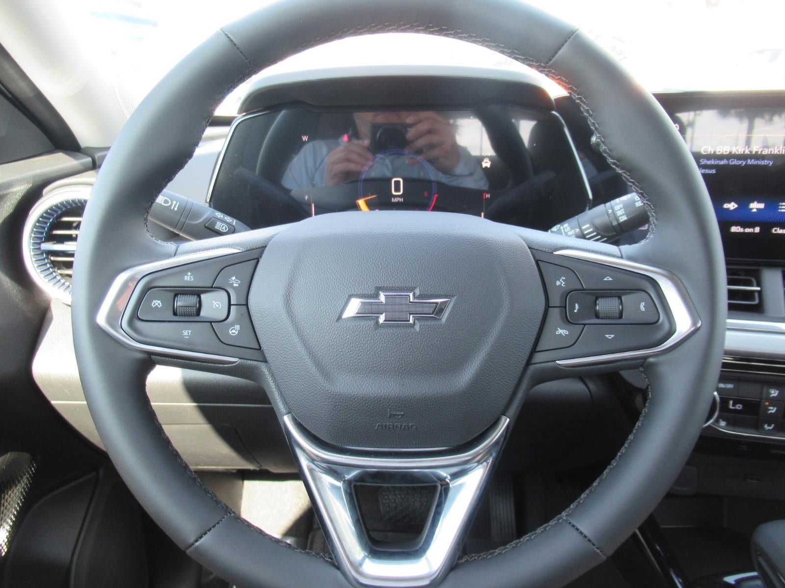 New 2026 Chevrolet Trax LT w/ Driver Confidence Package FWD image 23