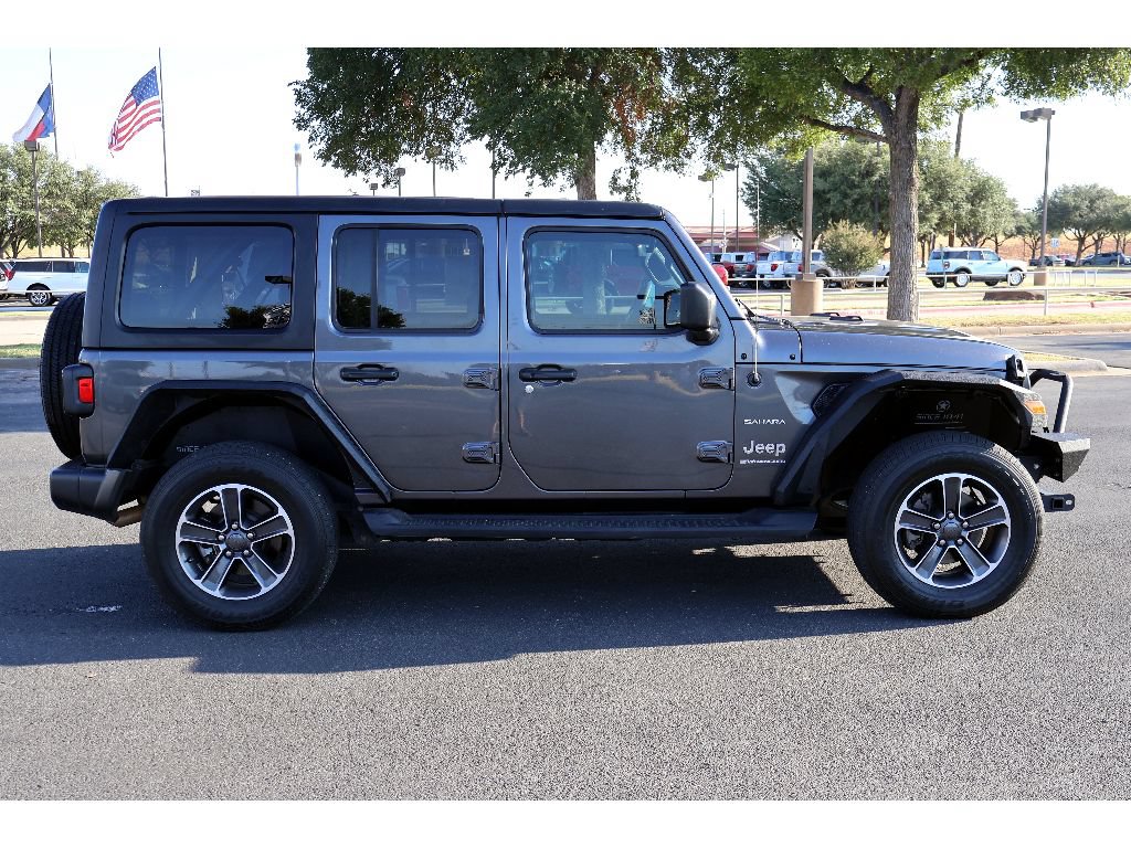 Used 2023 Jeep Wrangler Unlimited Sahara AWD/4WD image 13
