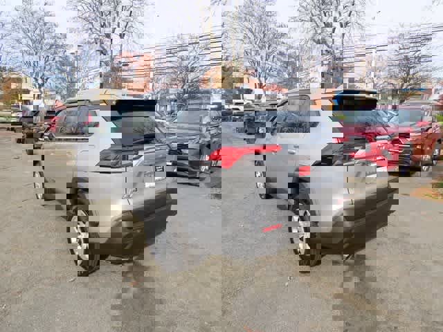 Used 2022 Toyota RAV4 LE image 4
