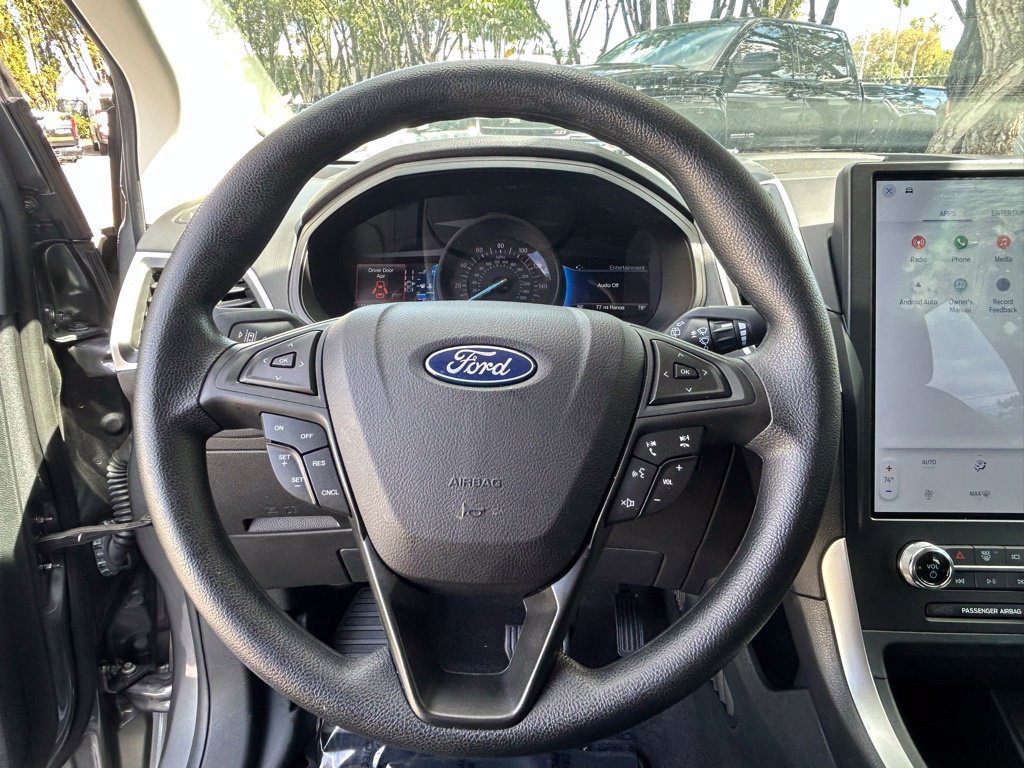 Used 2024 Ford Edge SE w/ Black Appearance Package AWD/4WD image 18