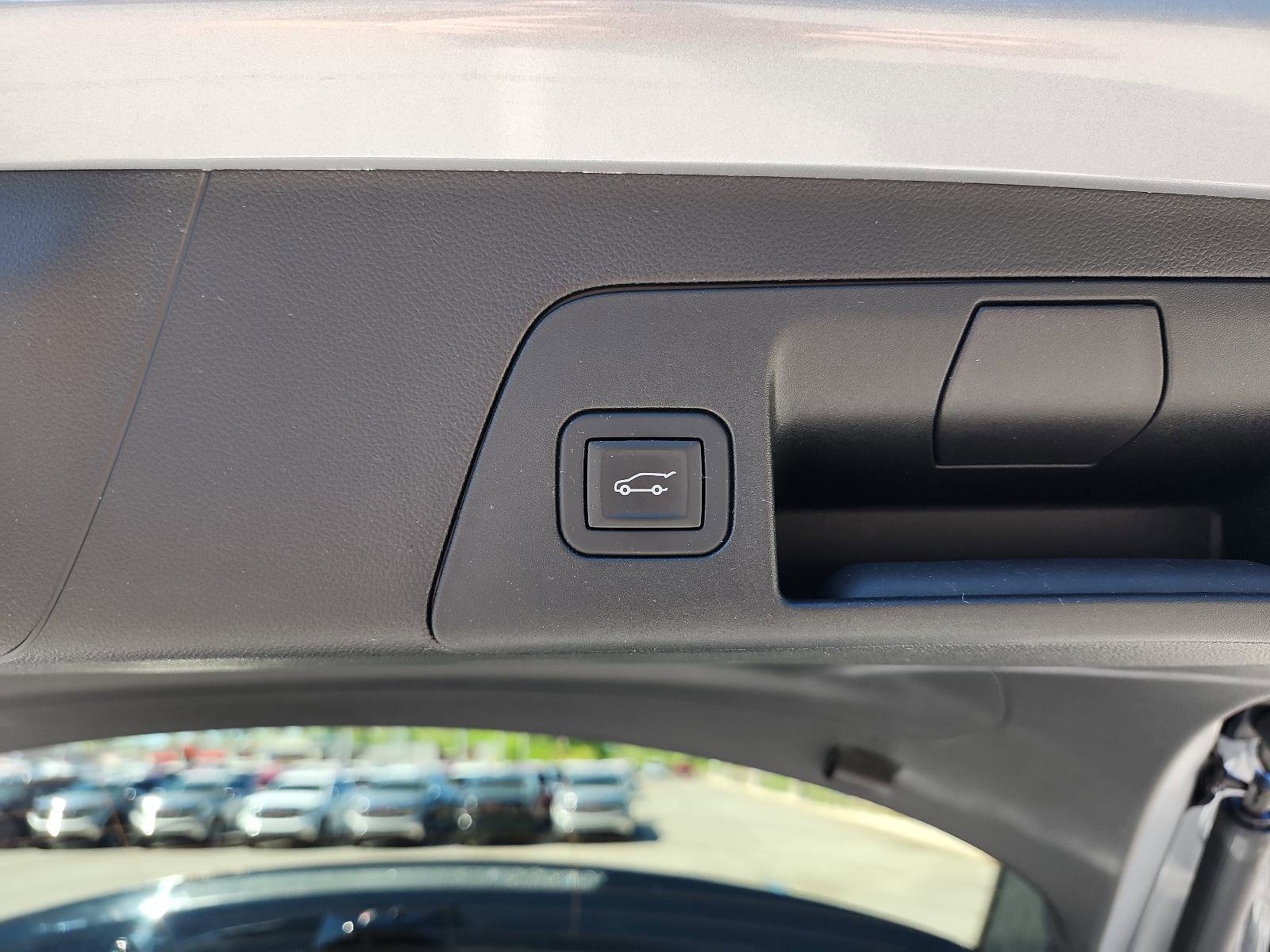 Certified 2025 Buick Envision Avenir AWD/4WD image 12