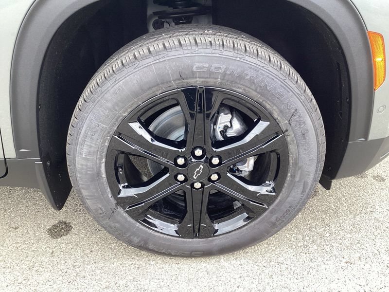 New 2027 Chevrolet Traverse LT w/ Enhanced Driving Package AWD/4WD image 9