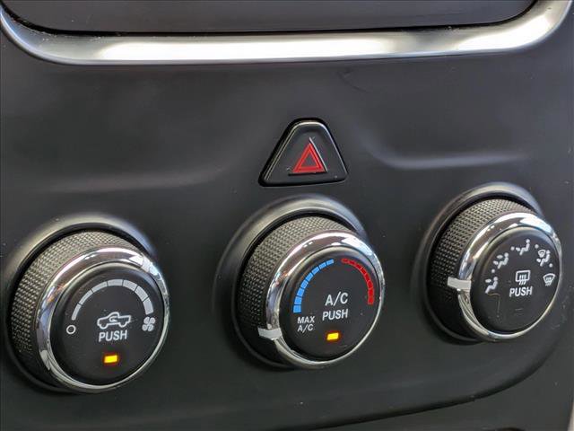 Used 2016 RAM 1500 Classic SLT image 13