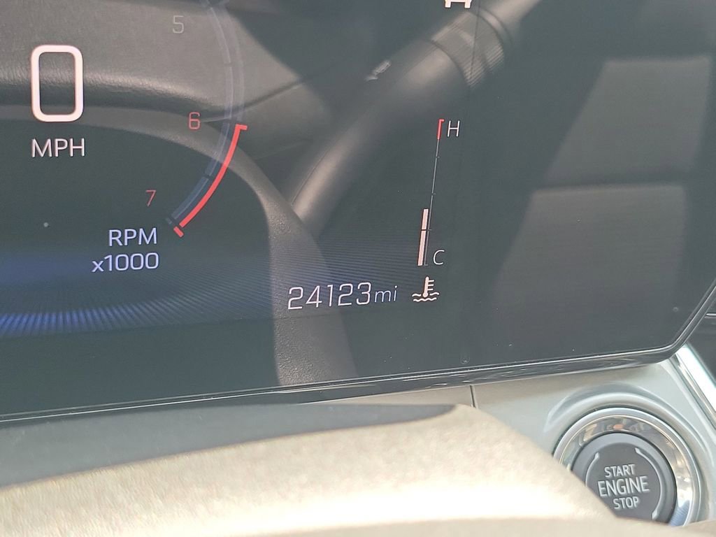 Used 2025 Chevrolet Trax LT w/ LT Convenience Package FWD image 28